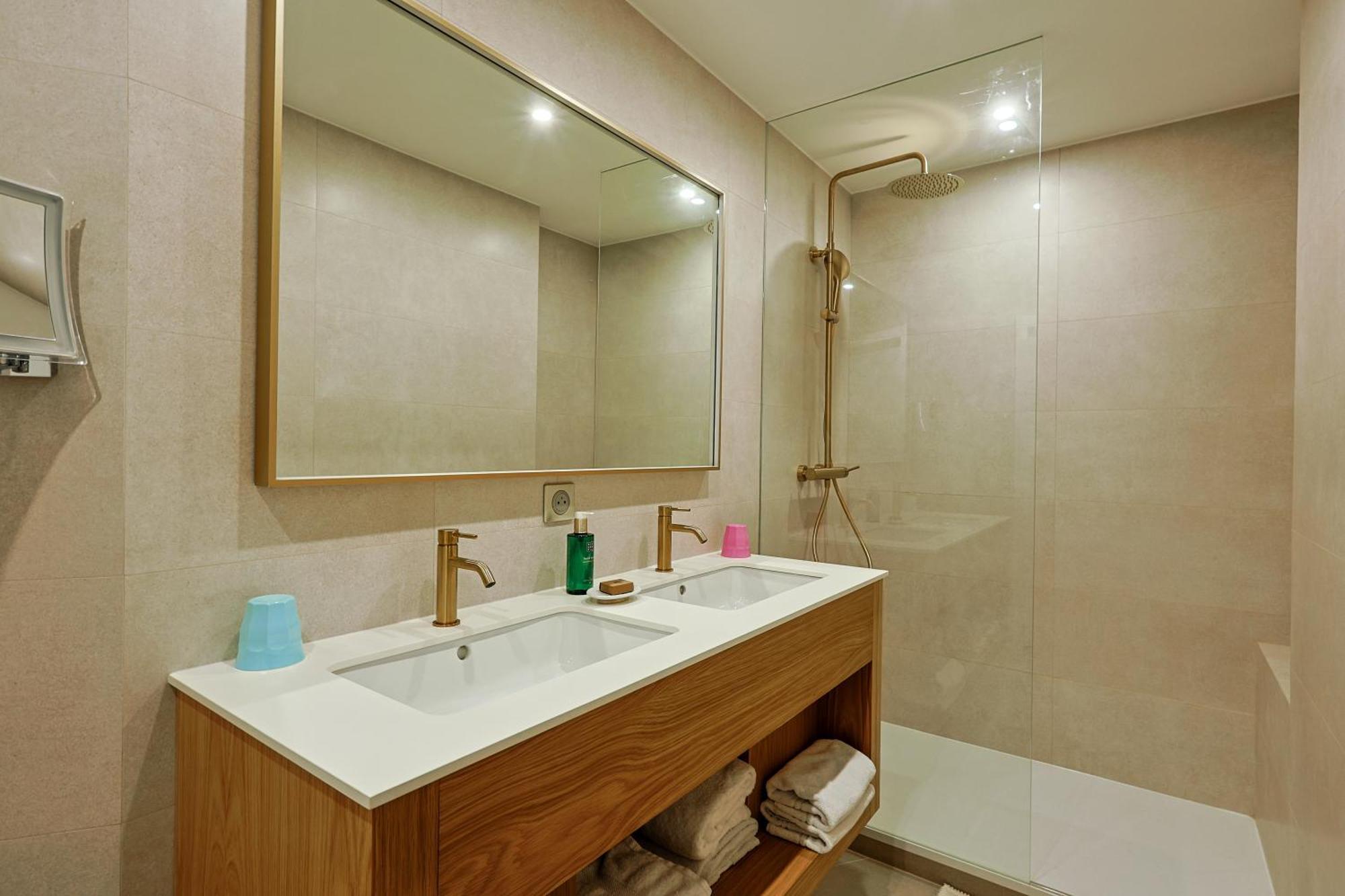 Hotel Le Fouquet'S Канны Экстерьер фото