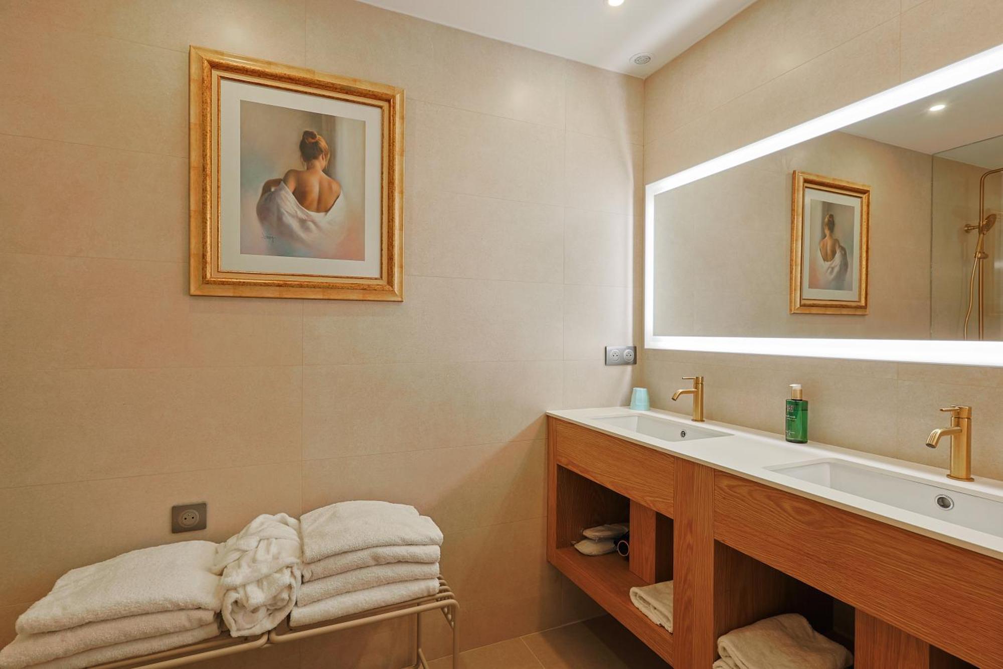 Hotel Le Fouquet'S Канны Экстерьер фото